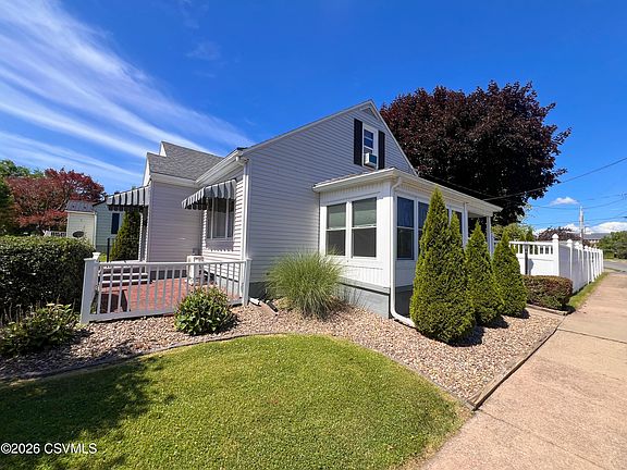4th image of 312 8th St