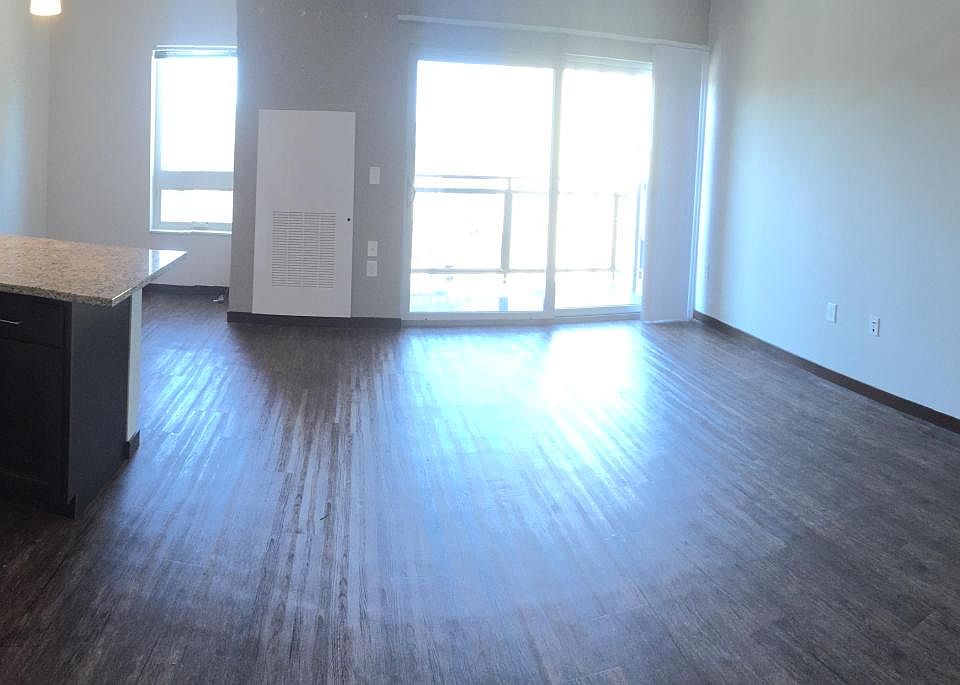 1st image of 425 W Washington Ave APT 411