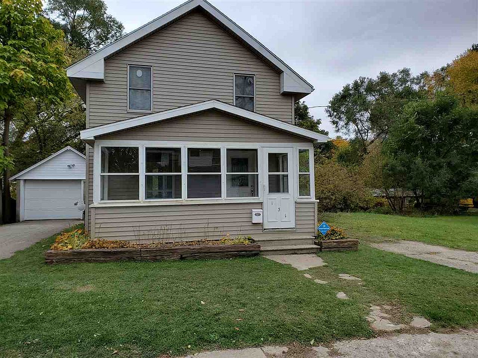1st image of 131 Hollis St