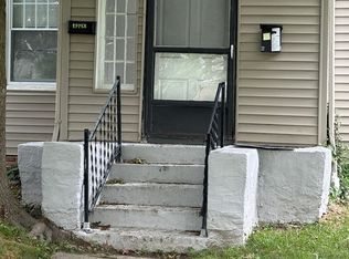 3327 Yorkshire Rd, Cleveland, OH 44118