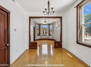 1435 W Lexington St APT 3F, Chicago, IL 60607