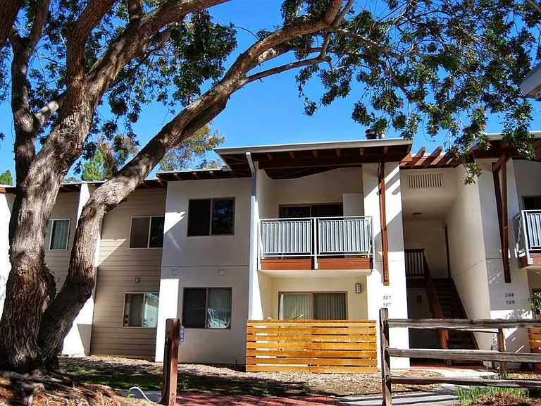 1820 S El Camino Real S — Photo 1
