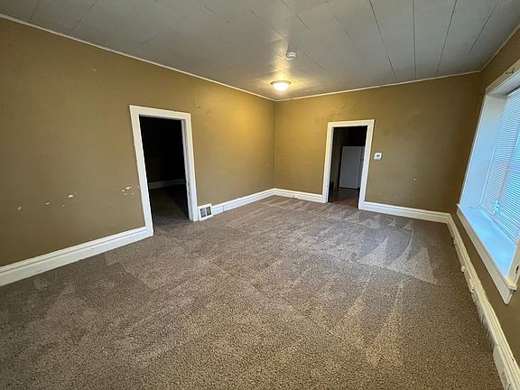 3rd image of 259 6th Ave N