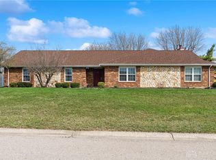 2338 Spicer Dr, Dayton, OH 45431