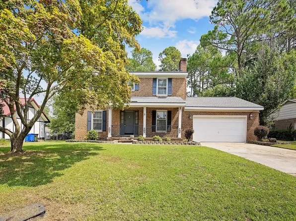 7040 Kittridge Dr, Fayetteville, NC 28314