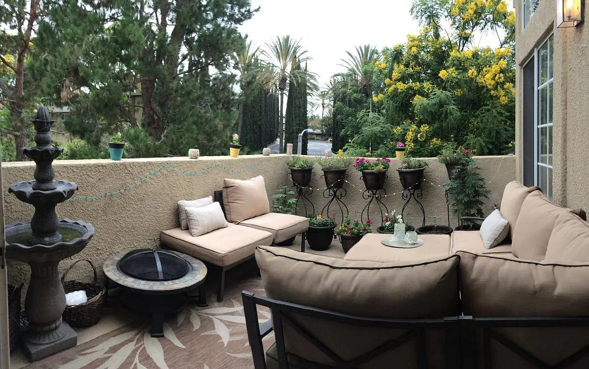 19 Tulip Place — Photo 1