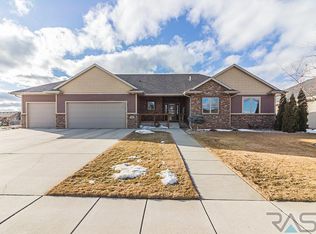 7605 S Meredith Ave, Sioux Falls, SD 57108