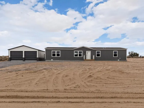 533 Hill Rd NE, Rio Rancho, NM 87144