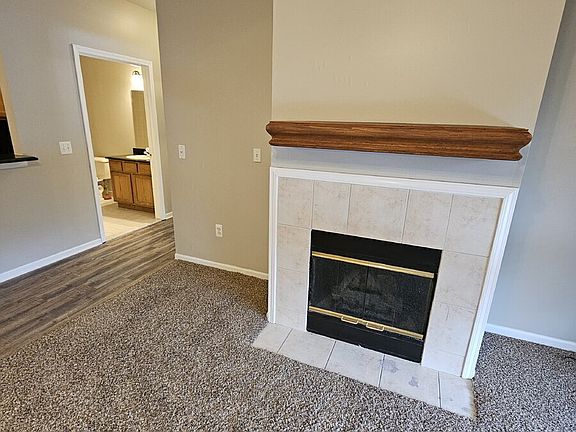 5th image of 5872 Acorn Ln