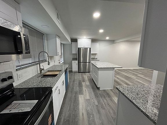 5th image of 1125 Matador Dr