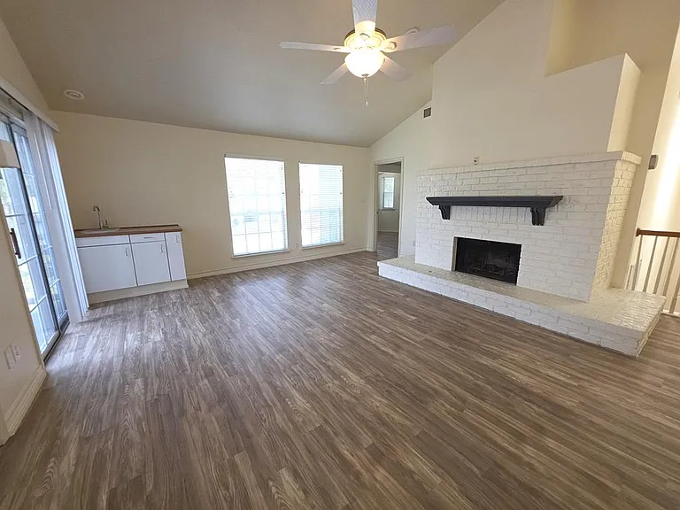 210 Oak Bay St #703 — Photo 7