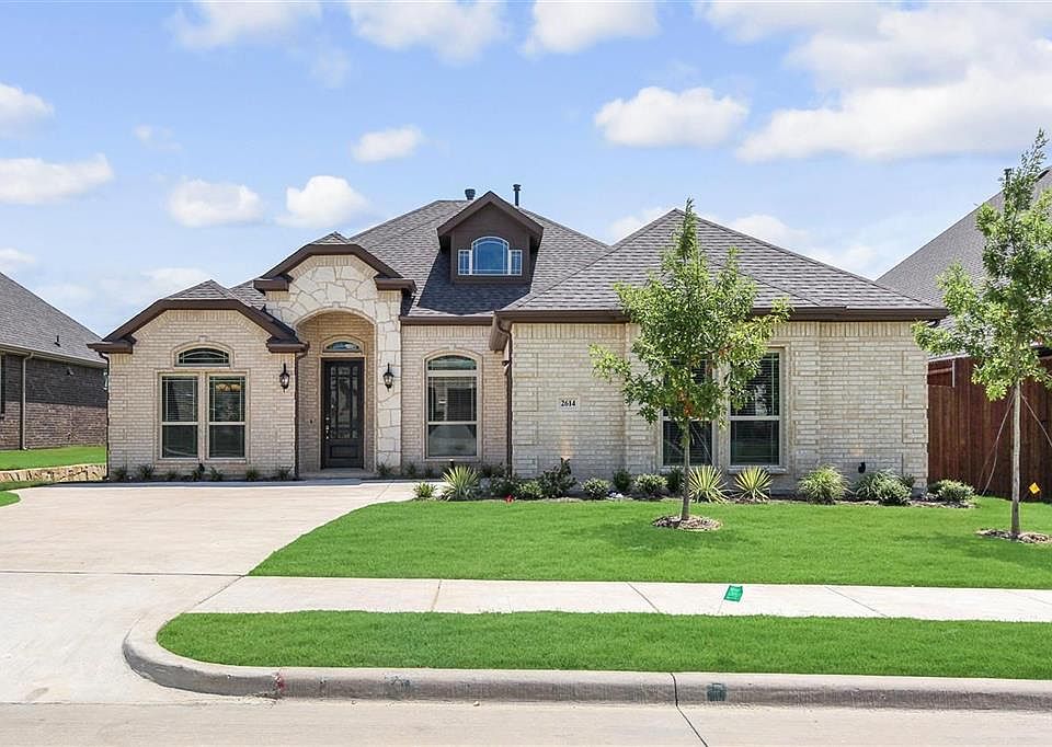 1st image of 2614 Fair Oaks Ct