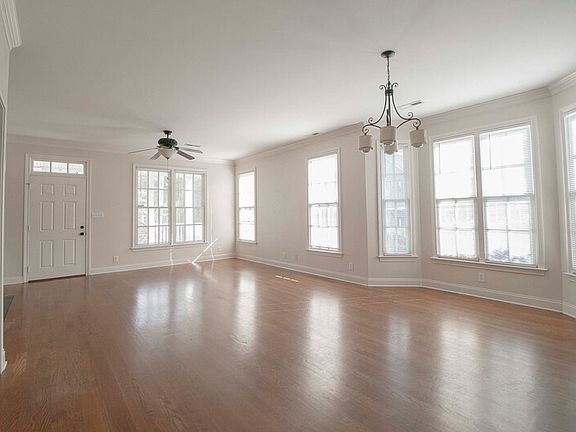 5th image of 128 Bogard Ln