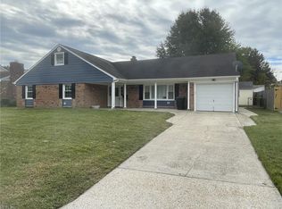 5305 Thornbury Ln, Virginia Beach, VA 23462
