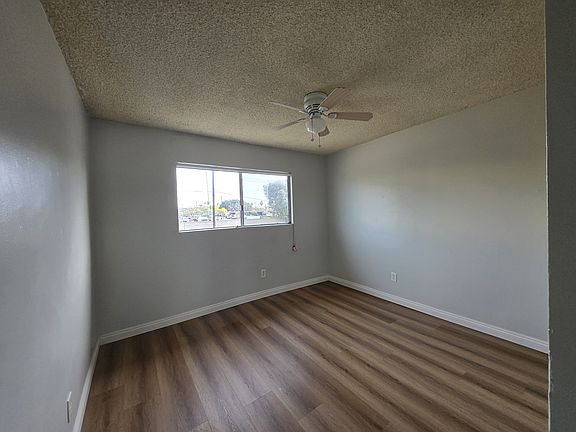 4th image of 13902 La Pat Pl APT 30