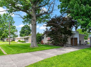 8313 Devonshire Dr, Louisville, KY 40258