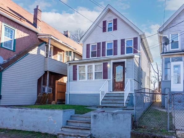 825 S 2nd St, Plainfield, NJ 07063
