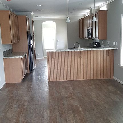 2nd image of 13322 Sea Breeze Ln