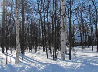 40 Stonegate Dr, Marquette, MI 49855