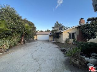 192 Valley Rd, Oak View, CA 93022