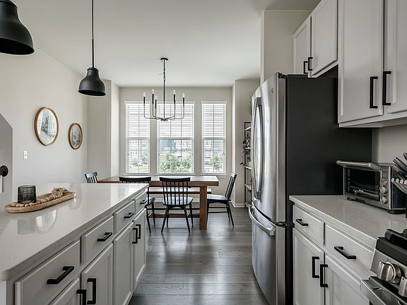 5th image of 14014 S Sheridan Trl