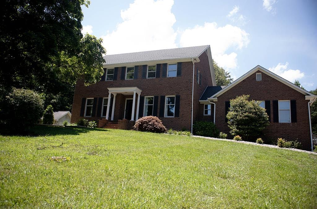 1460 Otter Lake Loop, Hanson, KY 42413 Zillow