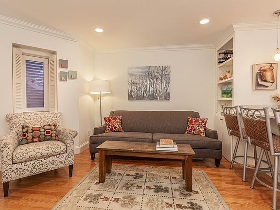 4th image of 501 Columbus Ave APT 1