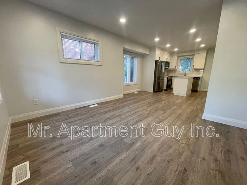 2 bed, 1.0 bath, $1,995 — Photo 4