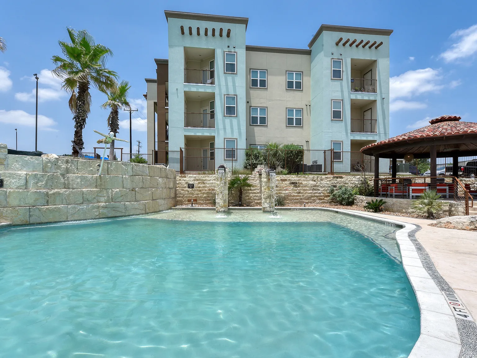 1 bed, 650 sqft, $685 — Photo 2