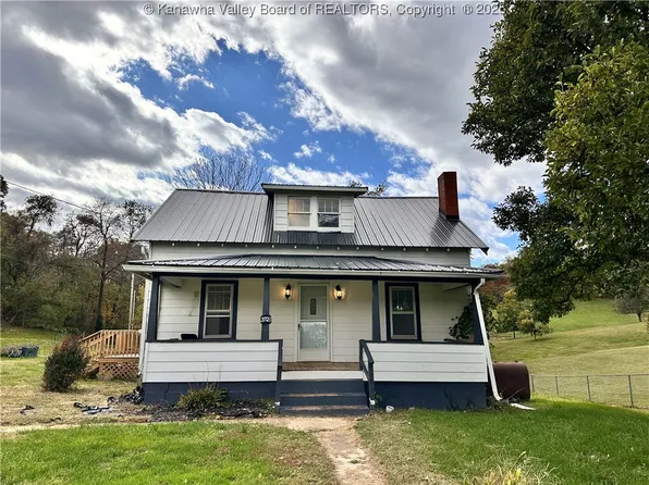 3728 Redmond Ridge Rd, Gallipolis Ferry, WV 25515