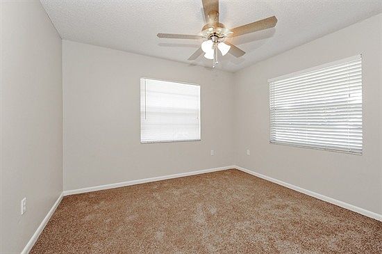 5th image of 2454 Palmway Cir