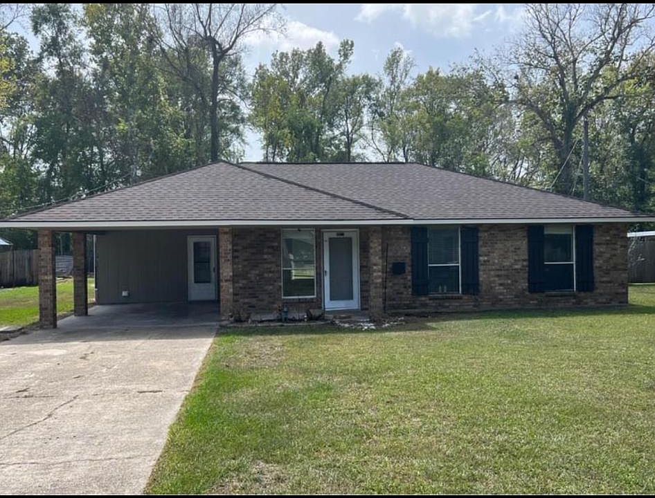 1st image of 42223 Shadow Creek Ave