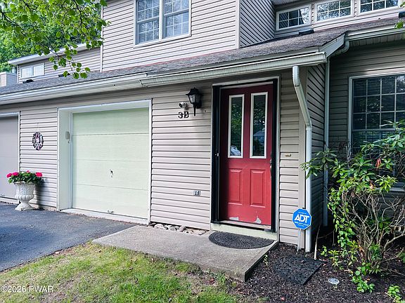 2nd image of 3B Milford Town Green Ln