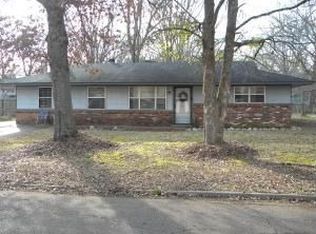 883 Locust Dr, West Point, MS 39773