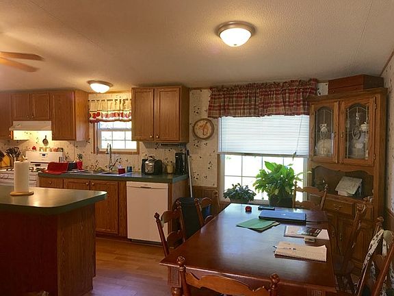 5th image of 4064 Creekside Ct