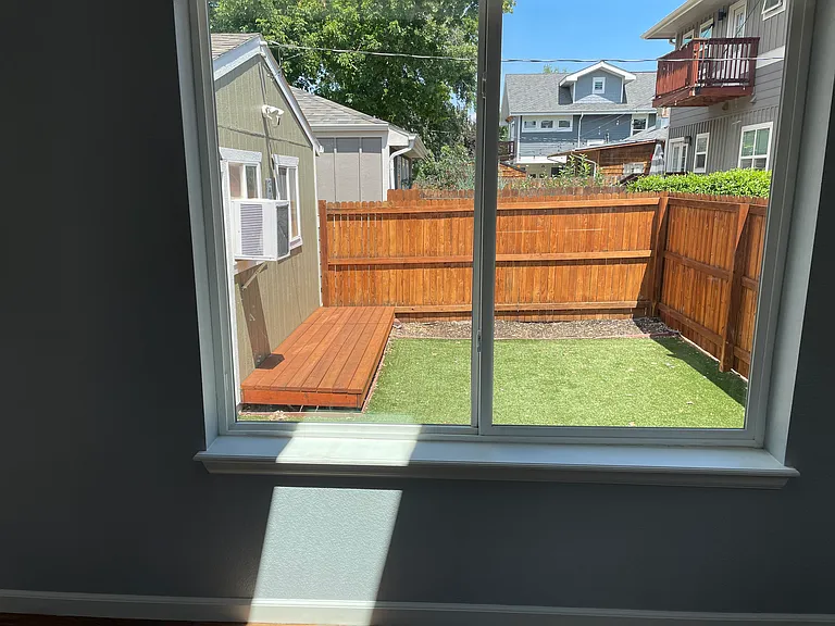 4535 Meade St — Photo 12
