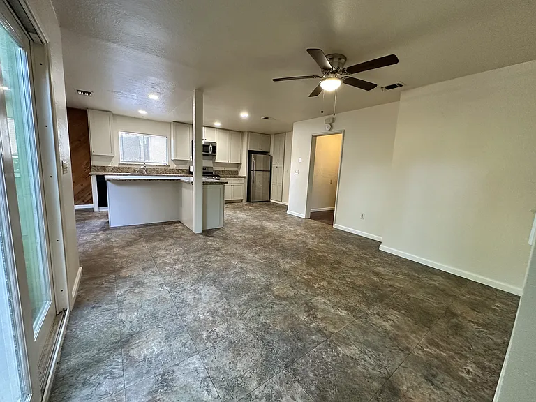 1125 Park Blvd — Photo 4