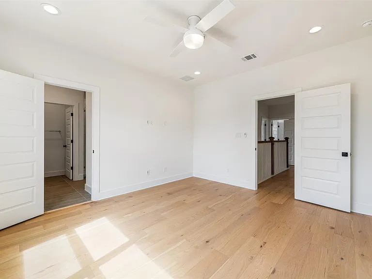 304 E 195th St #304 — Photo 15