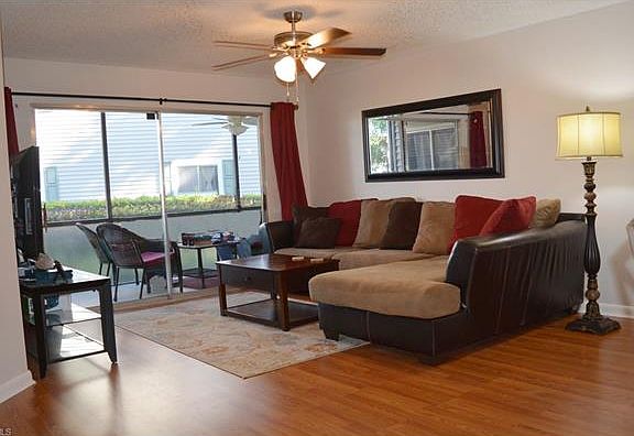4th image of 8081A S Woods Cir #1