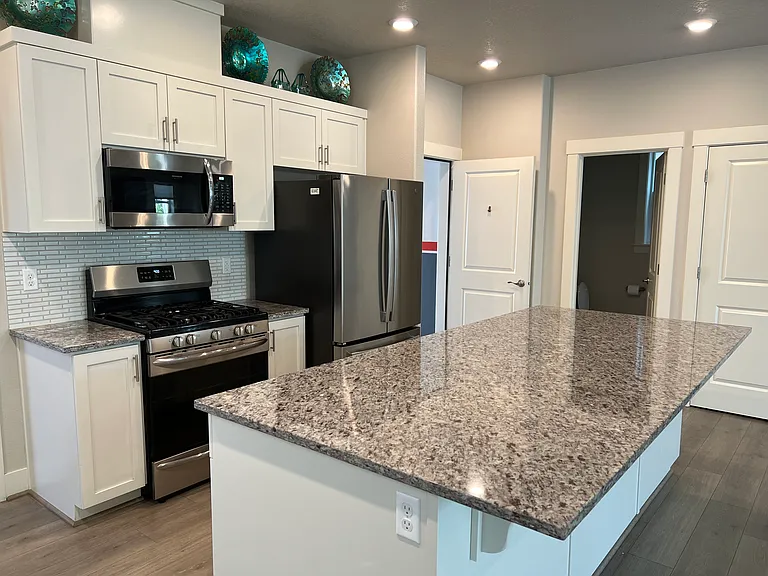 15182 NW Evelyn St — Photo 12