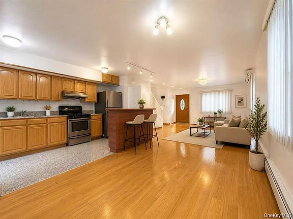 3rd image of 75-01 167th Street