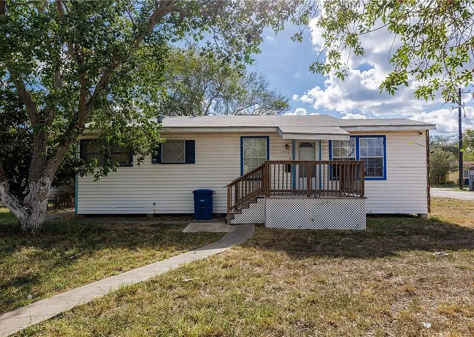 1350 Ormond Dr