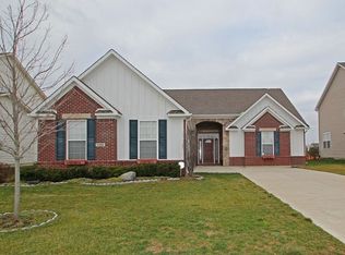 1368 Tuscany Dr, Greenwood, IN 46143