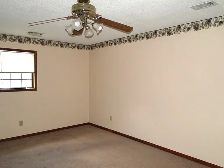 103 Hunters Gln — Photo 14