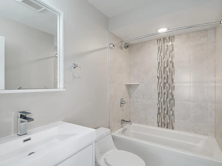 636 Christian St #B — Photo 15
