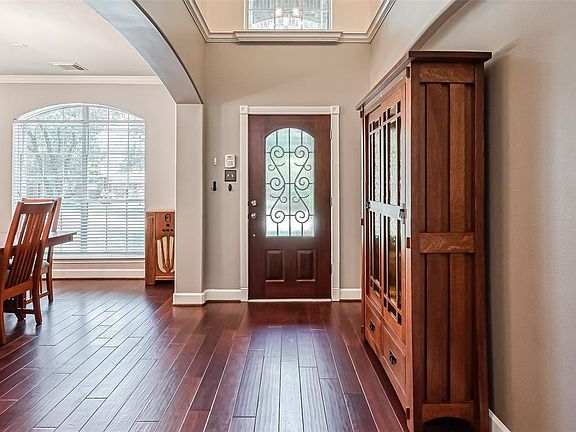 5th image of 2726 Falcon Knoll Ln