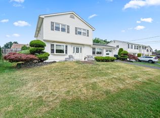 12 Tralee Rd, Hazlet, NJ 07730
