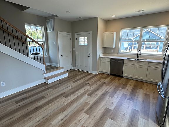 2nd image of 801 Sapphire Rd NW