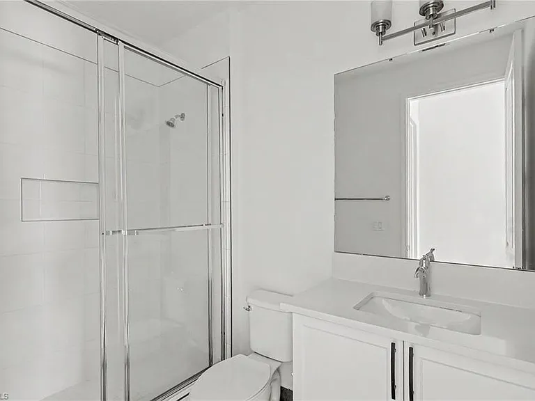 12762 Woodbury Dr — Photo 22