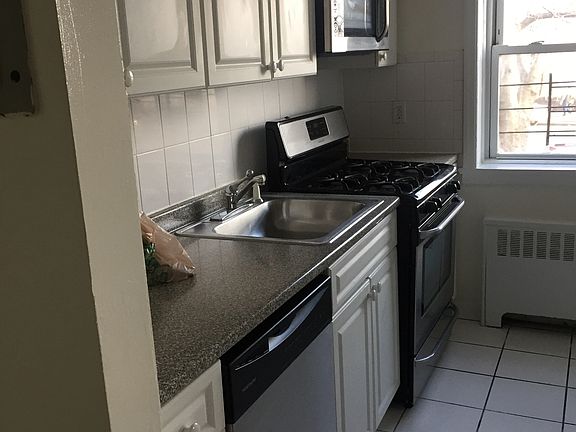 4th image of 8 62nd St #6J
